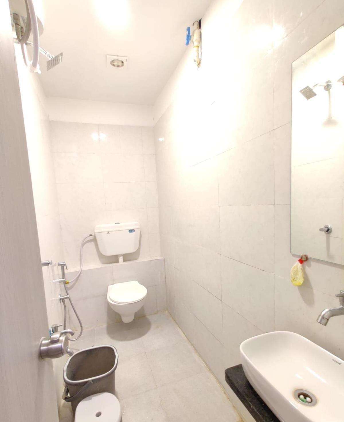 Hotel Selfie Inn Ahmadabad Zewnętrze zdjęcie